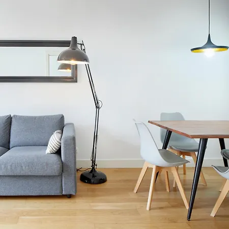 Always Easy I Carquizano